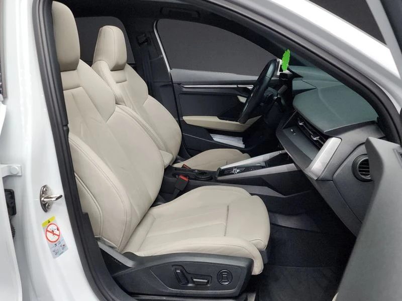 Audi A3 2.0 DNV Automatic, снимка 11 - Автомобили и джипове - 55514716