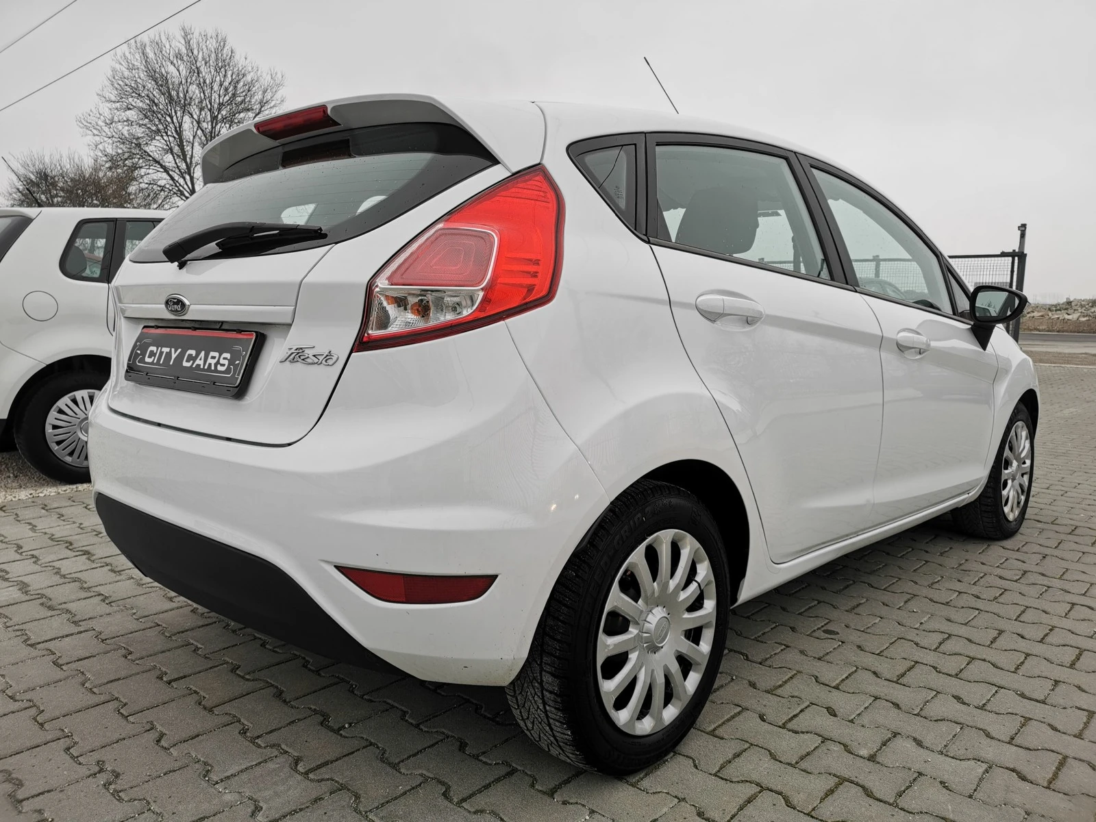 Ford Fiesta 1.5 TDCi - изображение 9