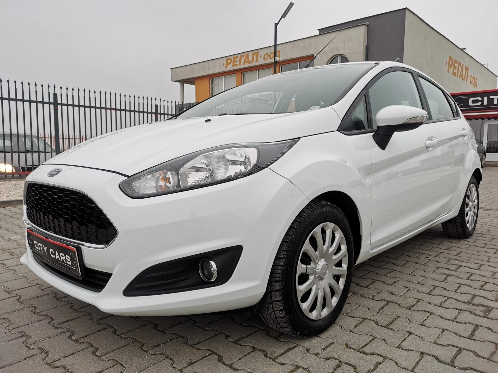 Ford Fiesta 1.5 TDCi - изображение 4