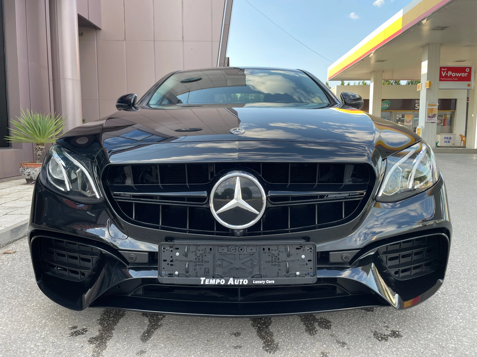 Mercedes-Benz E 220 BRABUS-DIGITAL-PANORAMA-9G-360Камера - [1] 