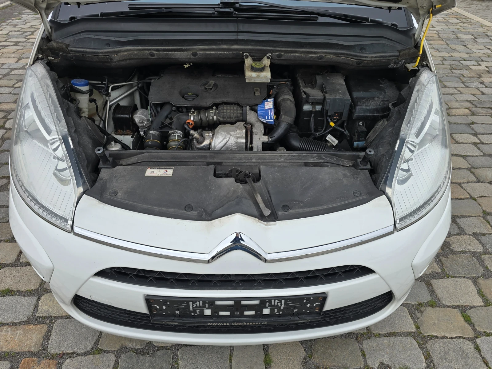 Citroen C4 Picasso Grand 1.6HDI 7 места 2013 година ЕВРО 5 - изображение 9