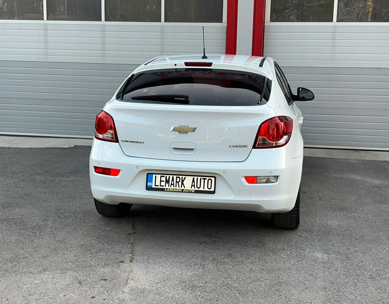 Chevrolet Cruze 1.7CRDI KLIMATIK EVRO 5B 6-СКОРОСТИ ЛИЗИНГ!!! - изображение 8