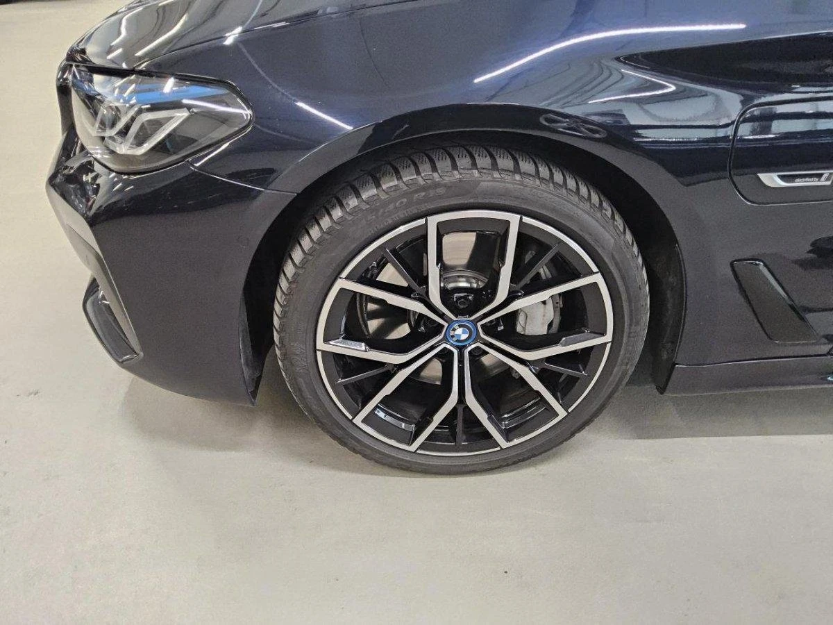 BMW 545 M sport xDrive Hybrid  - изображение 8