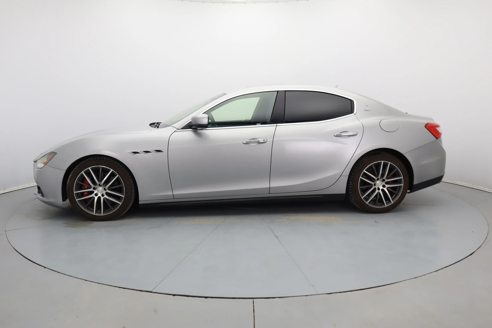 Maserati Ghibli 3.0 V6 TURBO - изображение 7