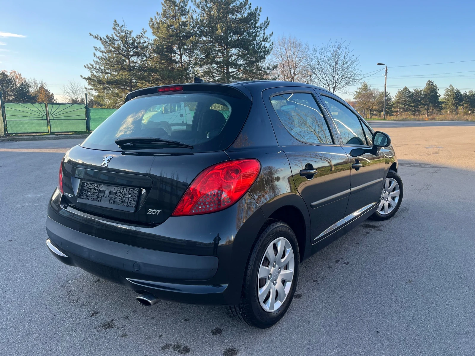 Peugeot 207 1.4 - изображение 3