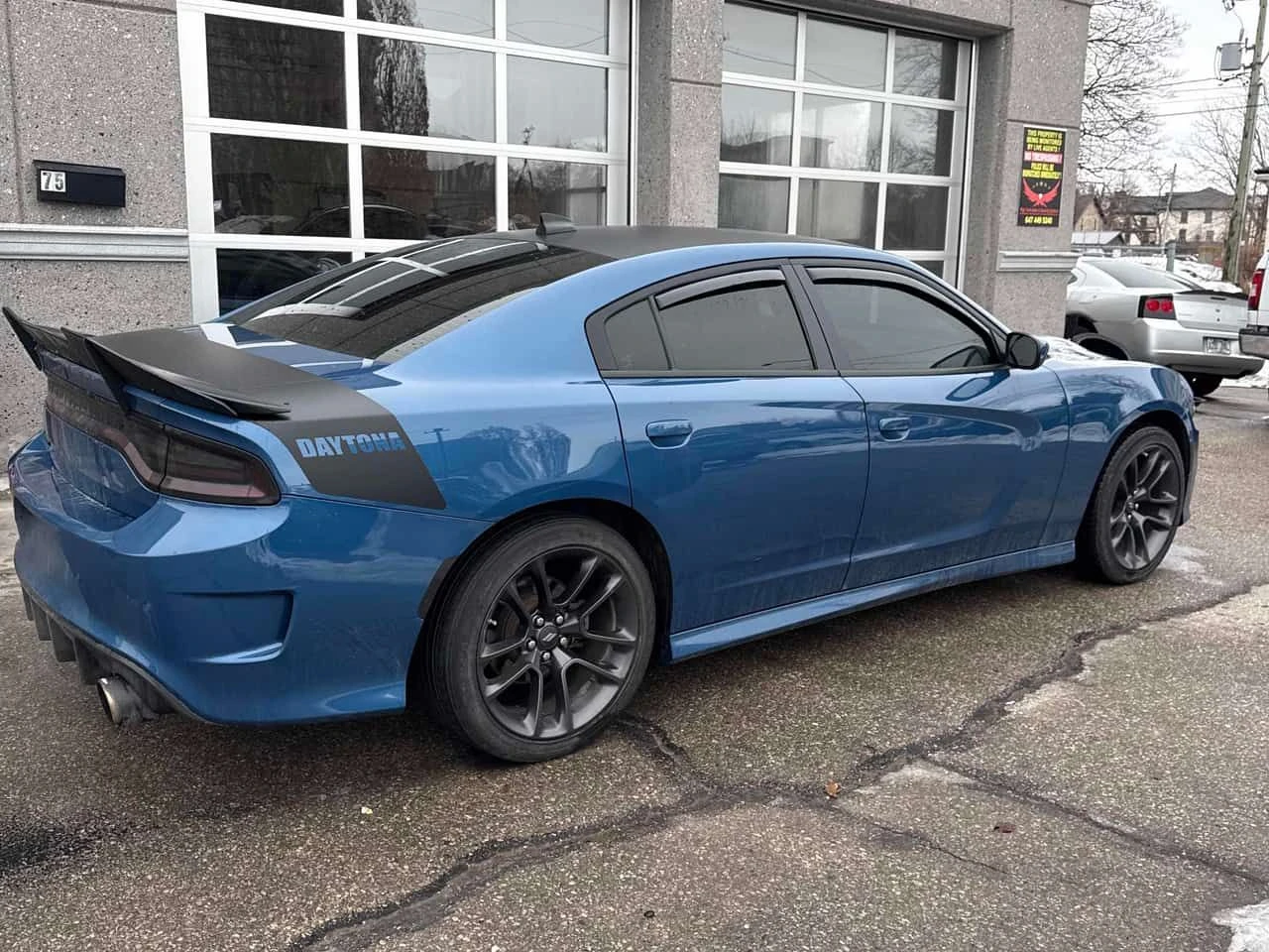 Dodge Charger * R/T RWD * CARFAX * ���� �� �� | Mobile.bg � ����������� 3