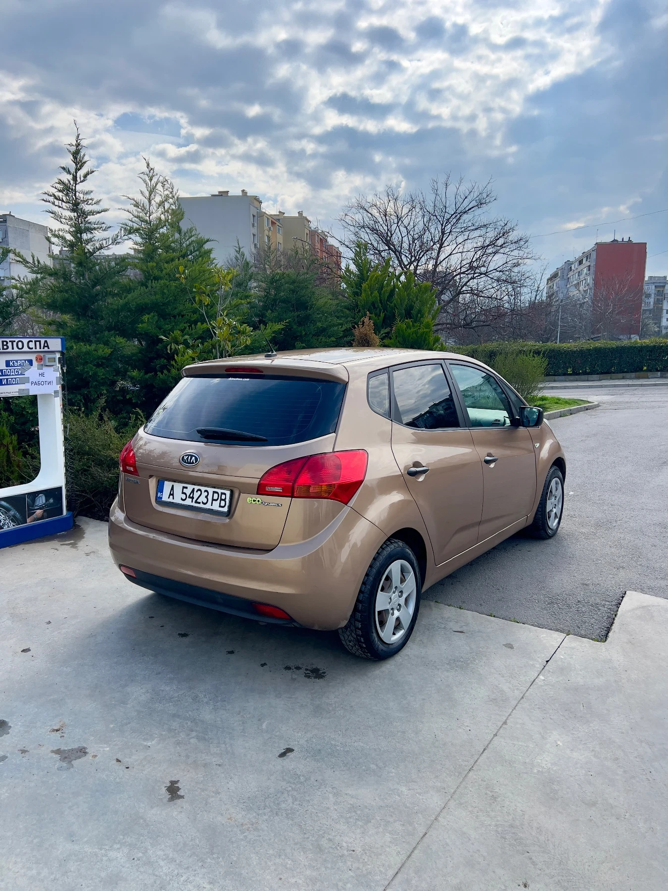 Kia Venga, снимка 2 - Автомобили и джипове - 54045159