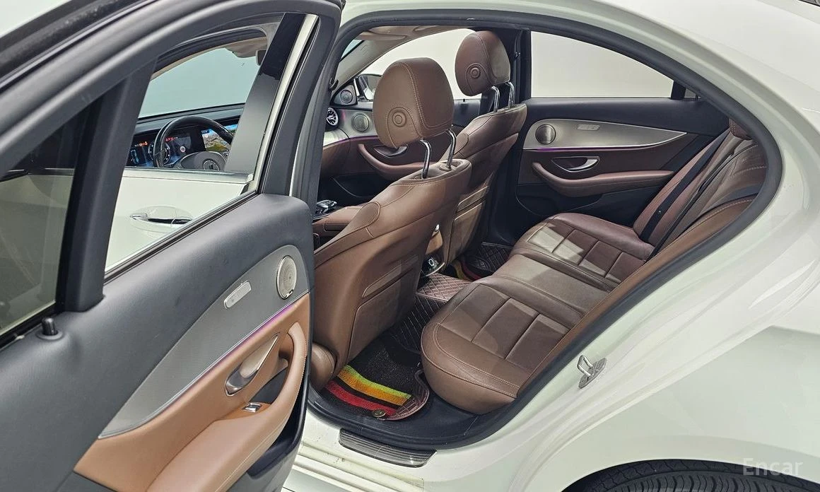 Mercedes-Benz E 350, снимка 12 - Автомобили и джипове - 54619047
