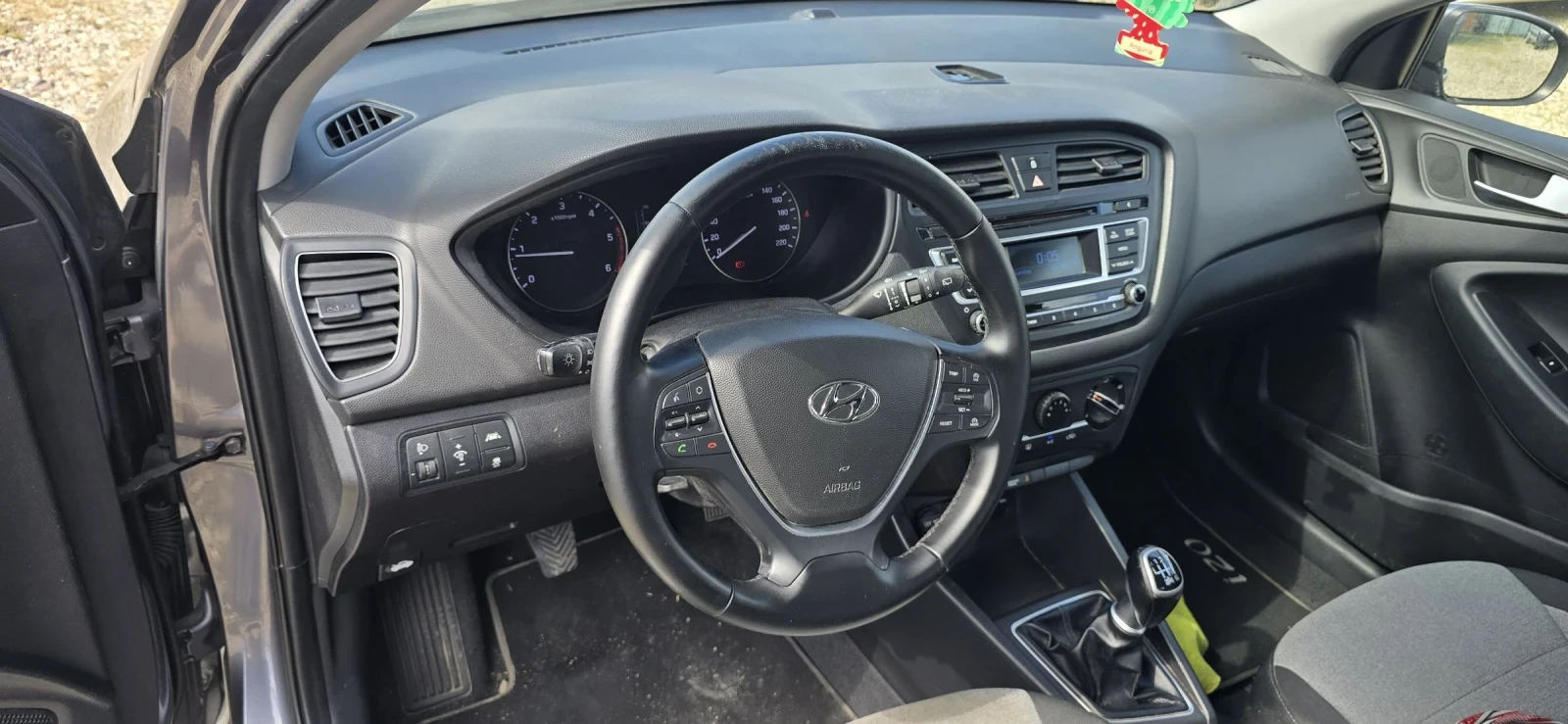 Hyundai I20 1.1 crdi, снимка 8 - Автомобили и джипове - 54634220