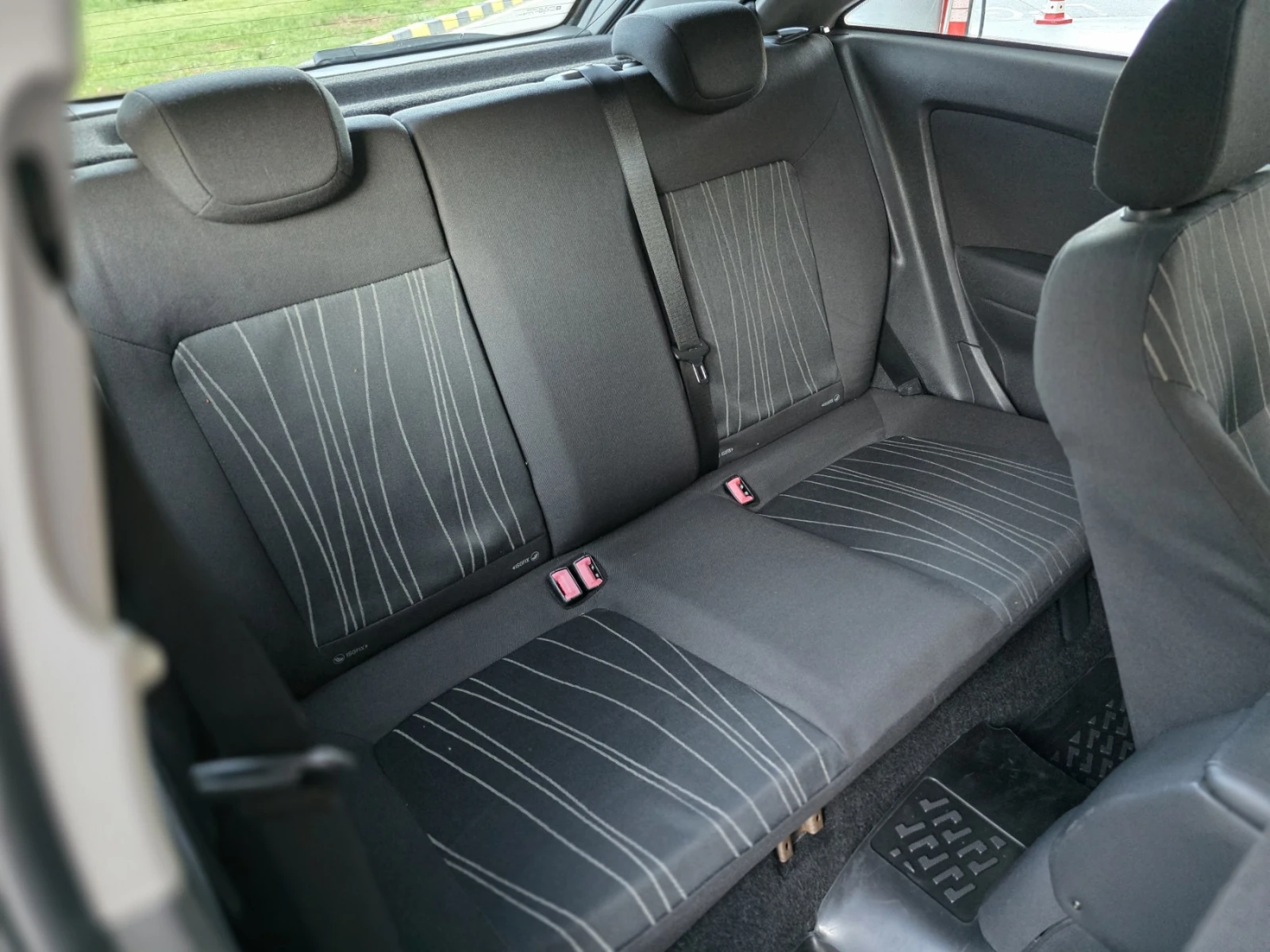 Opel Corsa 1.3 Mjet KLIMATIK/Euro 5, снимка 14 - Автомобили и джипове - 54770271