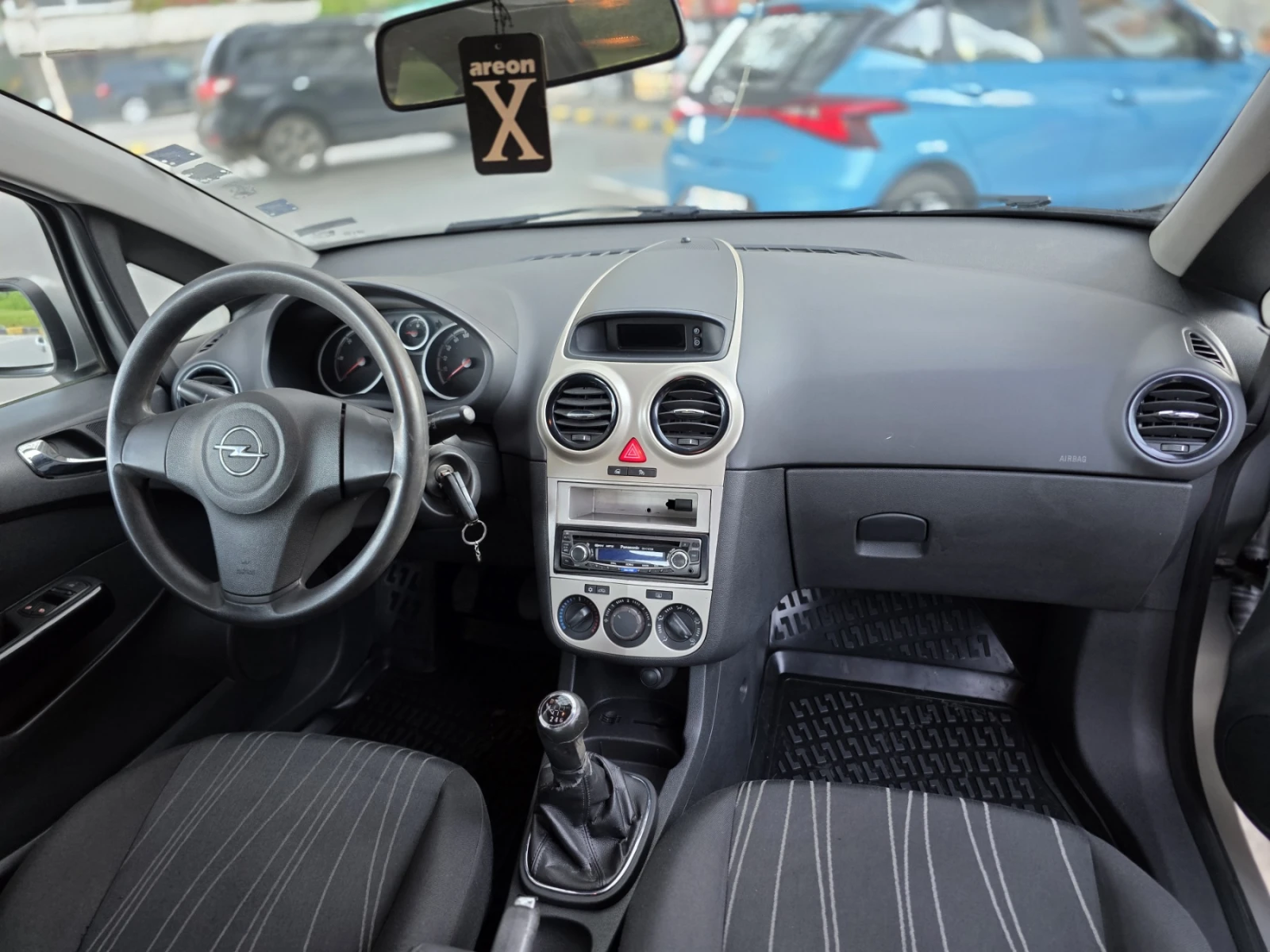 Opel Corsa 1.3 Mjet KLIMATIK/Euro 5, снимка 10 - Автомобили и джипове - 54770271