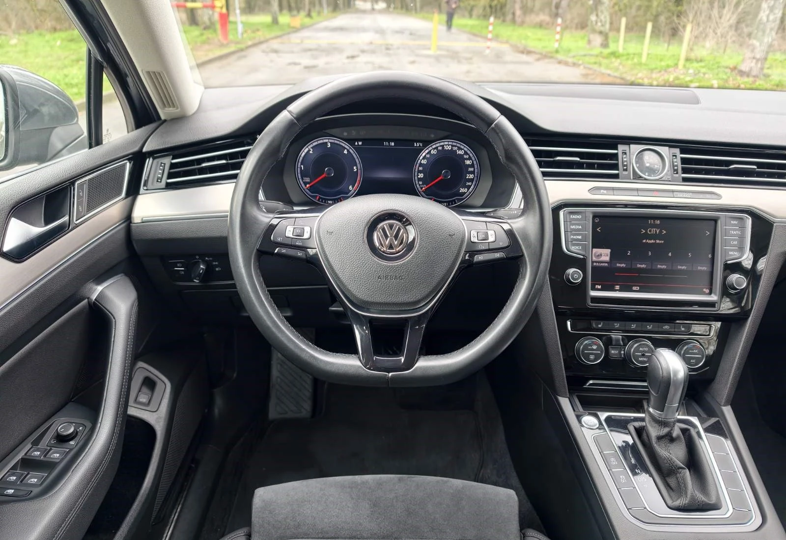 VW Passat 2.0 TDI-190 DIGITAL , снимка 8 - Автомобили и джипове - 54711281