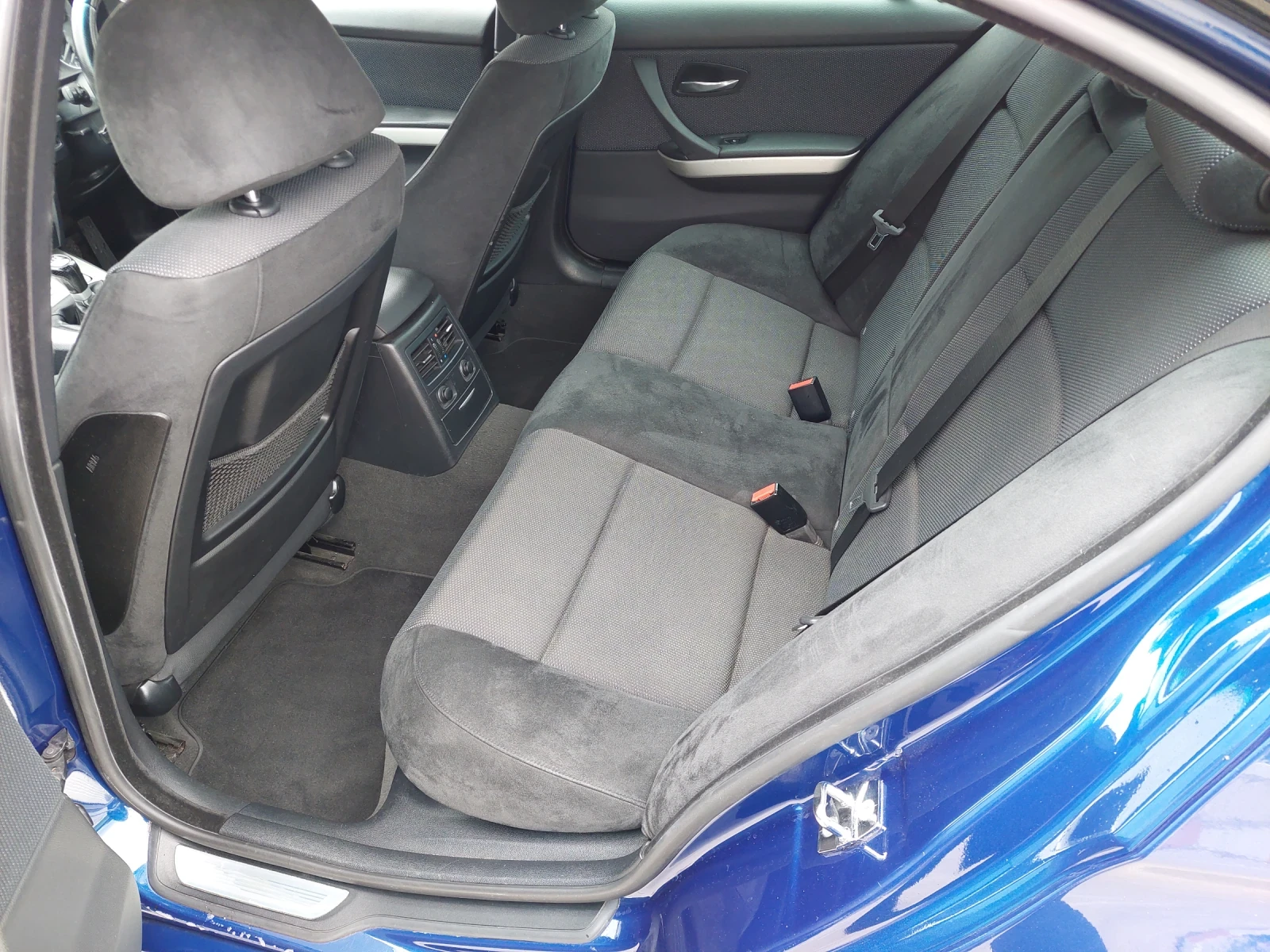 BMW 320 M pack, снимка 8 - Автомобили и джипове - 54790045