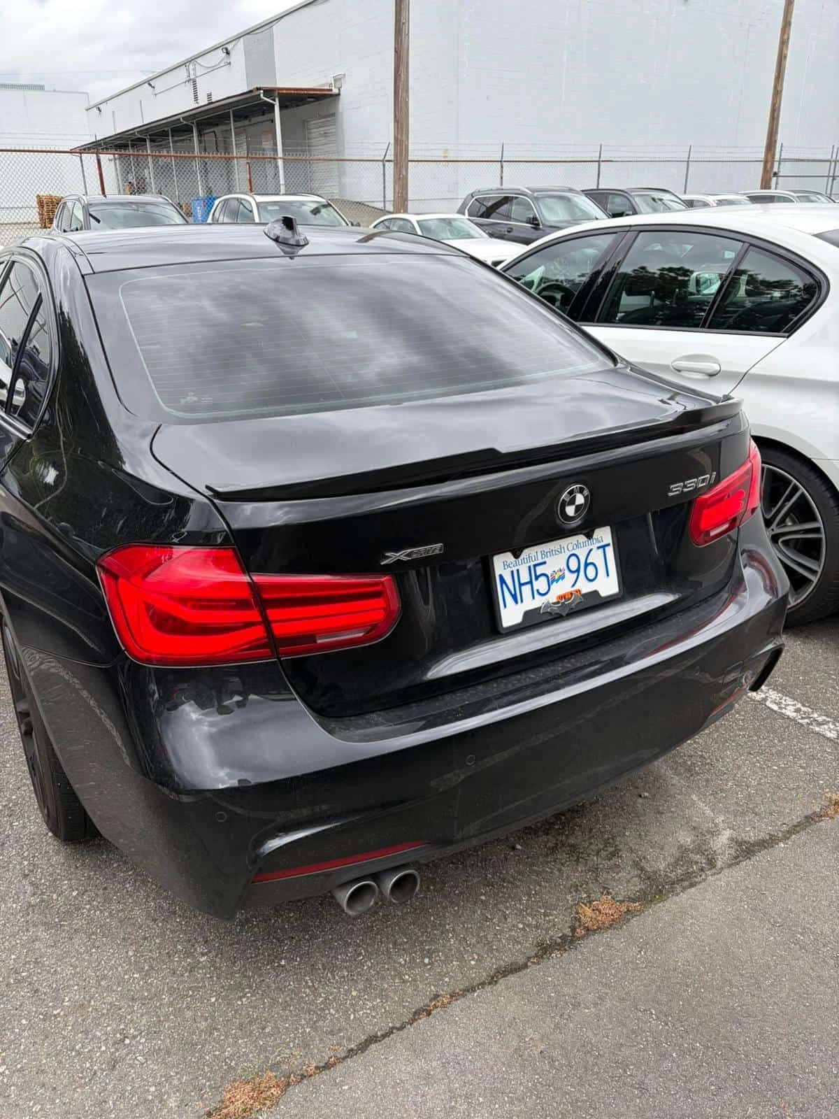 BMW 330 330i xDrive / HARMAN KARDON / M ПАКЕТ / АВТОКРЕДИТ, снимка 4 - Автомобили и джипове - 54841642