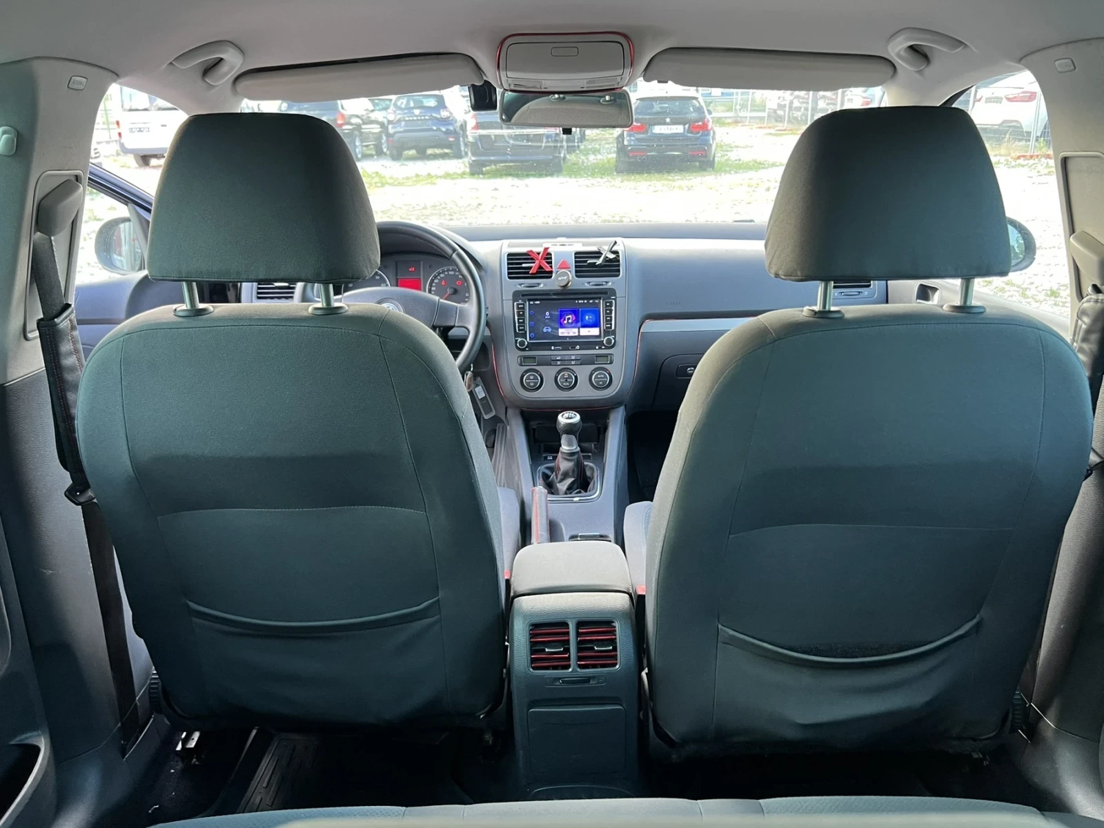 VW Golf 1.6 ГАЗ, снимка 11 - Автомобили и джипове - 54937038