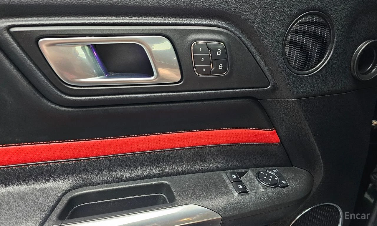 Ford Mustang GT* 5.0* V8* ПОДГРЕВ* ОБДУХВАНЕ* КАМЕРА* КЕЙЛЕС* , снимка 6 - Автомобили и джипове - 55318684
