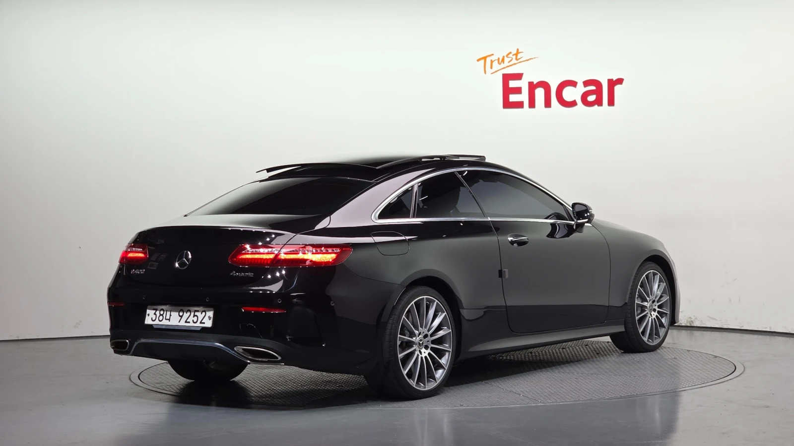 Mercedes-Benz E 400 4MATIC Coupe | Mobile.bg � ����������� 2