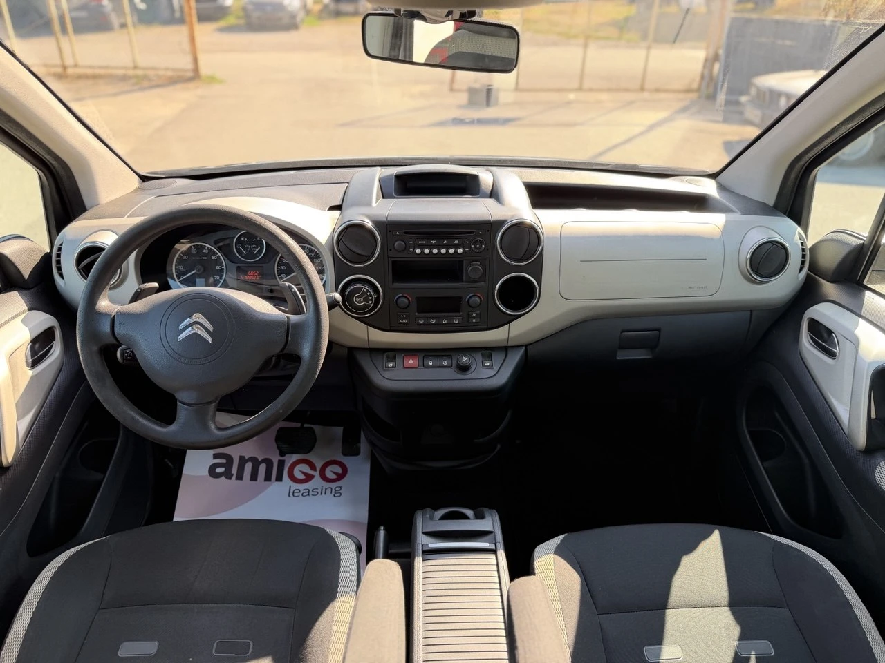 Citroen Berlingo 1.6HDi AUTOMATIC, снимка 15 - Автомобили и джипове - 55467133