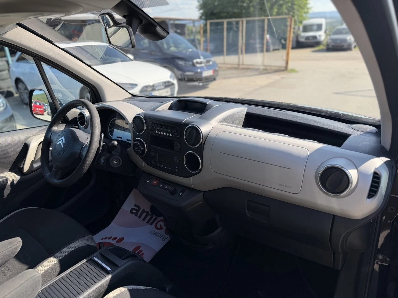 Citroen Berlingo 1.6HDi AUTOMATIC, снимка 13 - Автомобили и джипове - 55467133