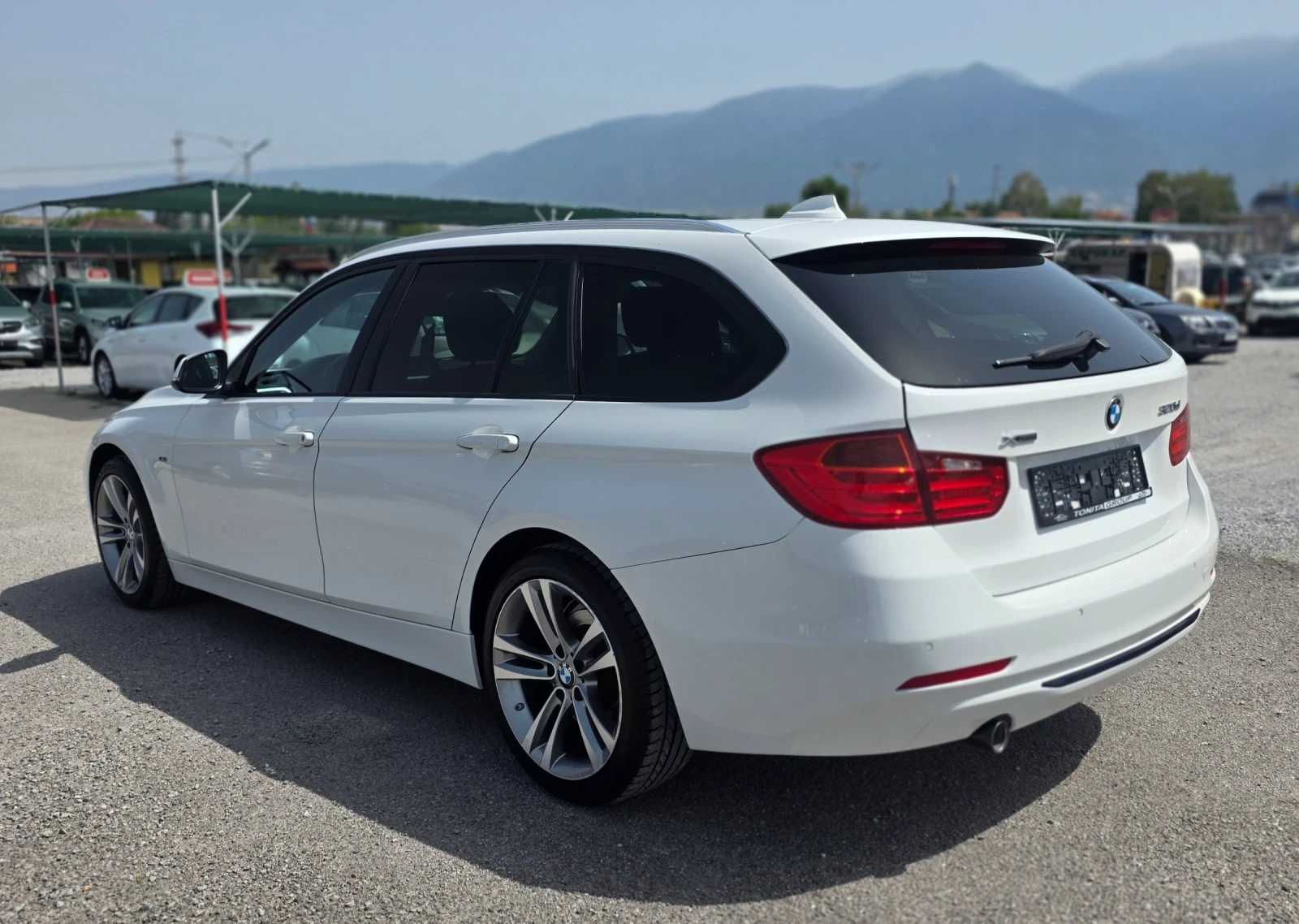 BMW 320 d xDrive, снимка 4 - Автомобили и джипове - 55871609