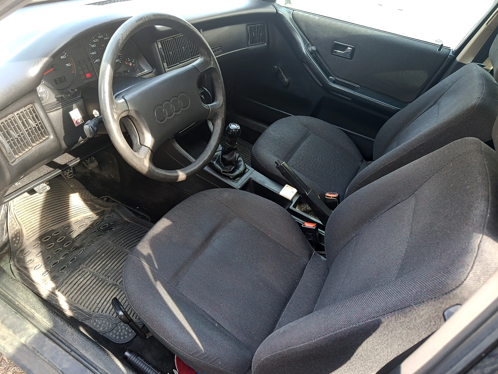 Audi 80 1.8S, снимка 13 - Автомобили и джипове - 55899093