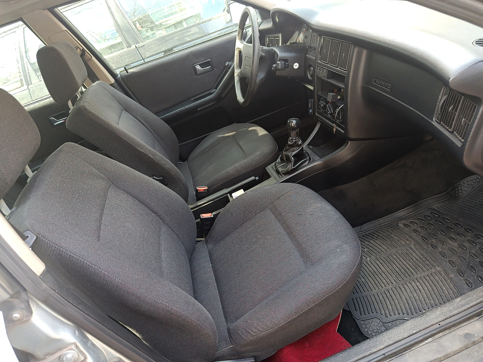 Audi 80 1.8S, снимка 14 - Автомобили и джипове - 55899093