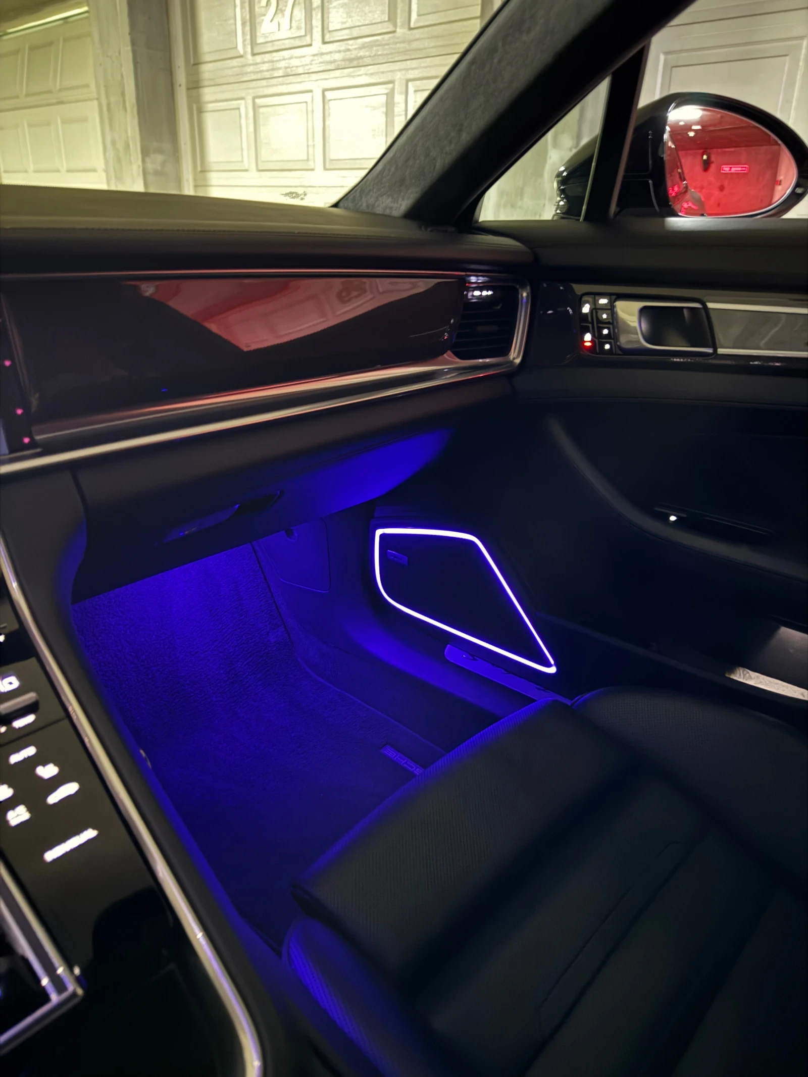 Porsche Panamera, снимка 15 - Автомобили и джипове - 56335427