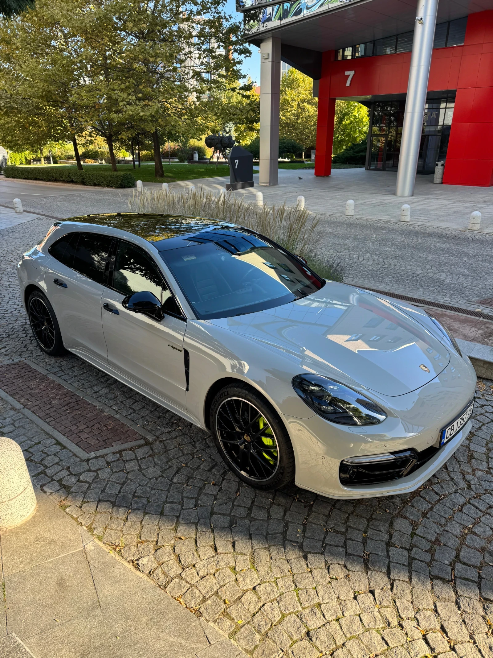 Porsche Panamera, снимка 3 - Автомобили и джипове - 56335427