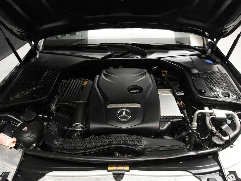 Mercedes-Benz C 300 * Refined Luxury Meets Sporty Performance * CARFAX | Mobile.bg � ����������� 15