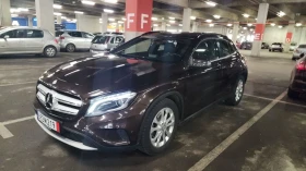     Mercedes-Benz GLA 200 /