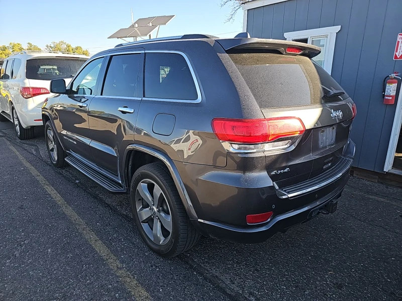 Jeep Grand cherokee OVERLAND* Панорама* Обдухване* Подгрев* KEYLESS* Н, снимка 2 - Автомобили и джипове - 47636918