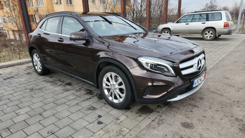 Mercedes-Benz GLA 200 Бензин/Автомат, снимка 6 - Автомобили и джипове - 48886420