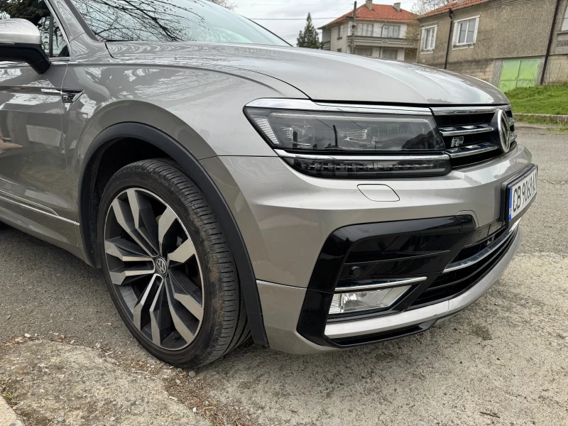 VW Tiguan 2.0 TDI 4MOTION | R-Line | Пълна сервизн, снимка 16 - Автомобили и джипове - 52588038