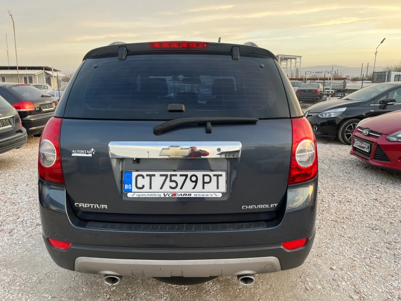 Chevrolet Captiva 2.4i, 136kc.ГАЗ, 4х4 ЛИЗИНГ, снимка 6 - Автомобили и джипове - 49539725