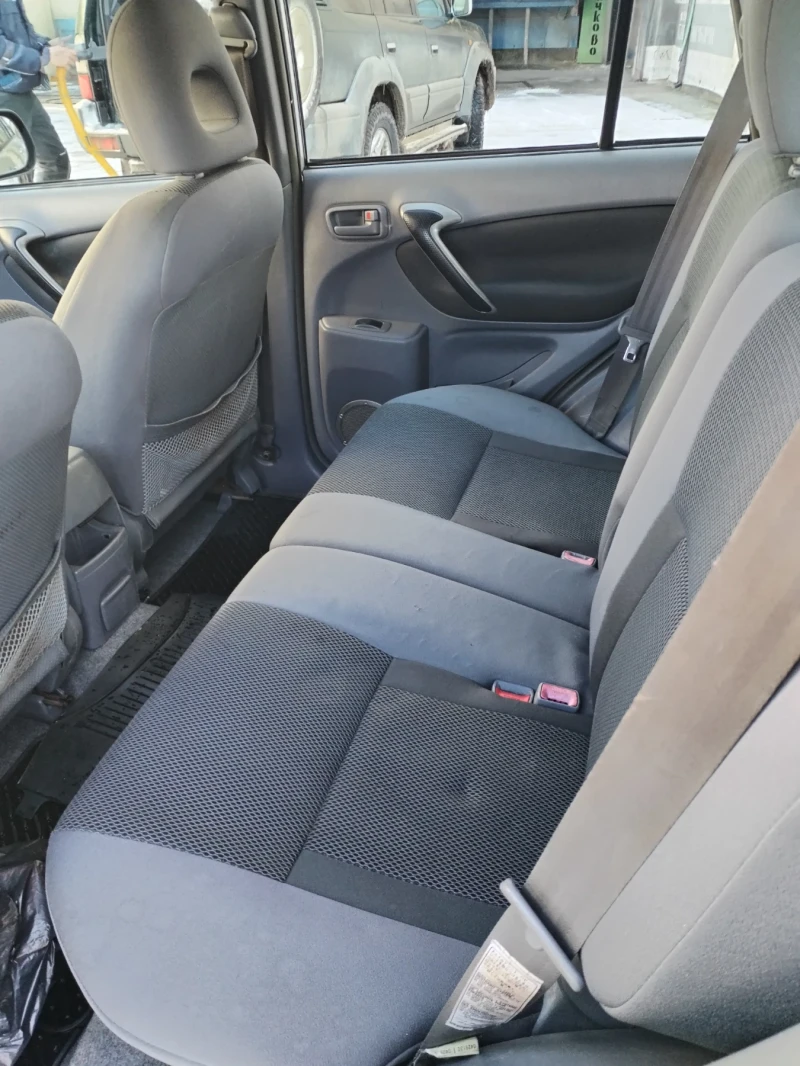 Toyota Rav4, снимка 11 - Автомобили и джипове - 53134744