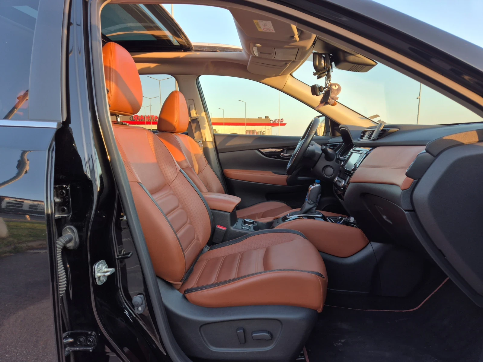 Nissan X-trail Tekna Tan, снимка 1