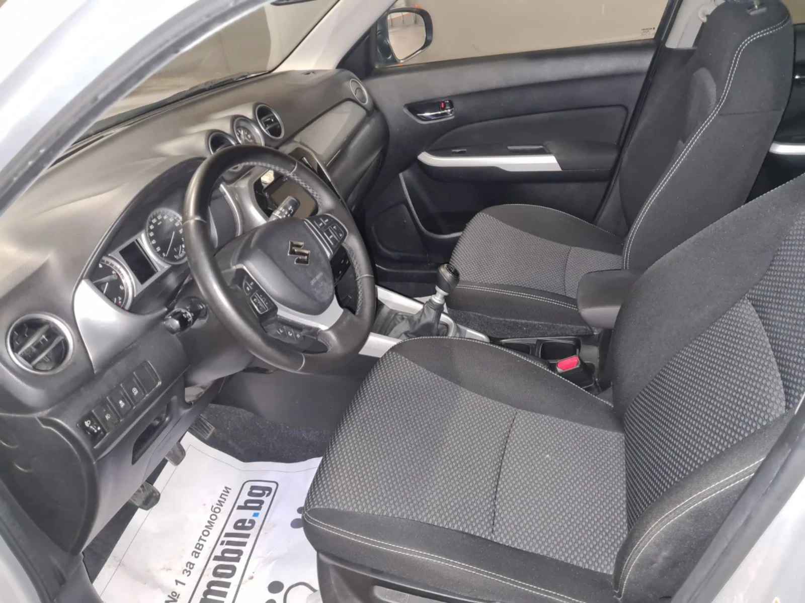 Suzuki Vitara 1.6 120к.с. Euro 6b - изображение 8