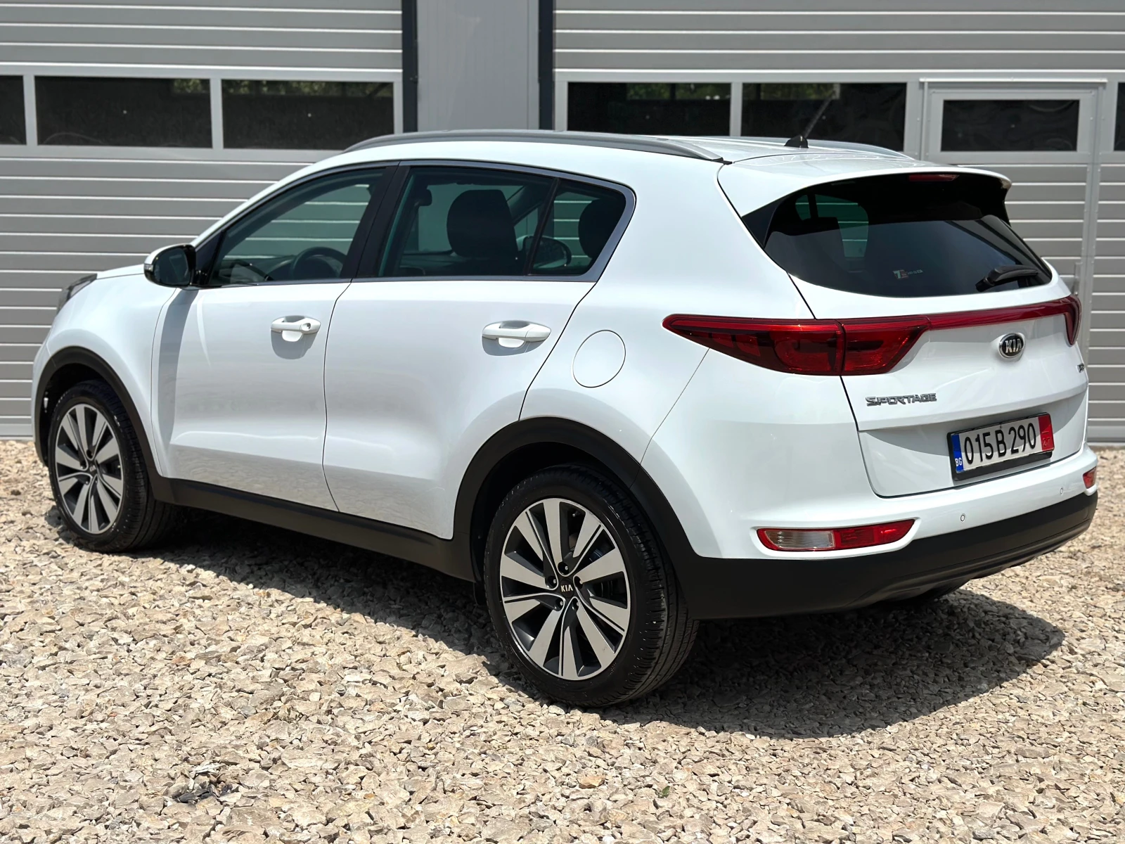 Kia Sportage 1.7CRDI EURO 6 НАВИГАЦИЯ CARPLAY TOP 19  - изображение 4