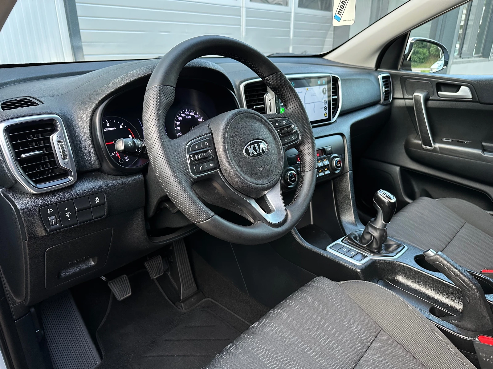 Kia Sportage 1.7CRDI EURO 6 НАВИГАЦИЯ CARPLAY TOP 19  - изображение 10
