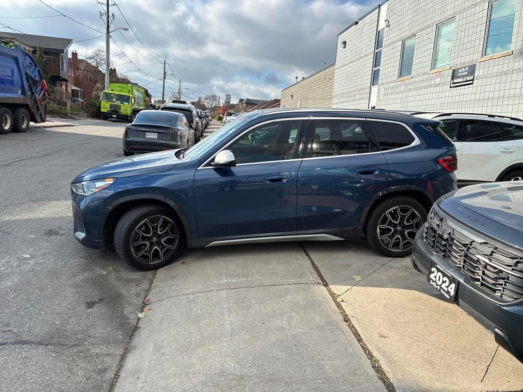 BMW X1 2023 xDrive28i * CARFAX * ��� ������������ ������ | Mobile.bg � ����������� 3