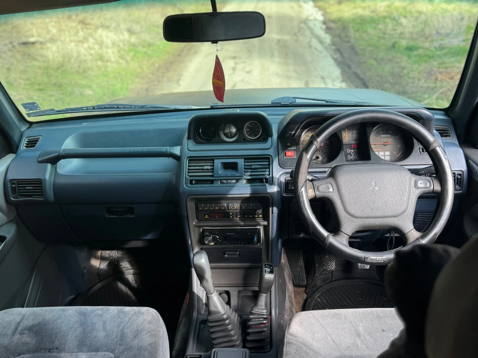 Mitsubishi Pajero 1.9TDI(131hp) SUPERSELECT - изображение 9