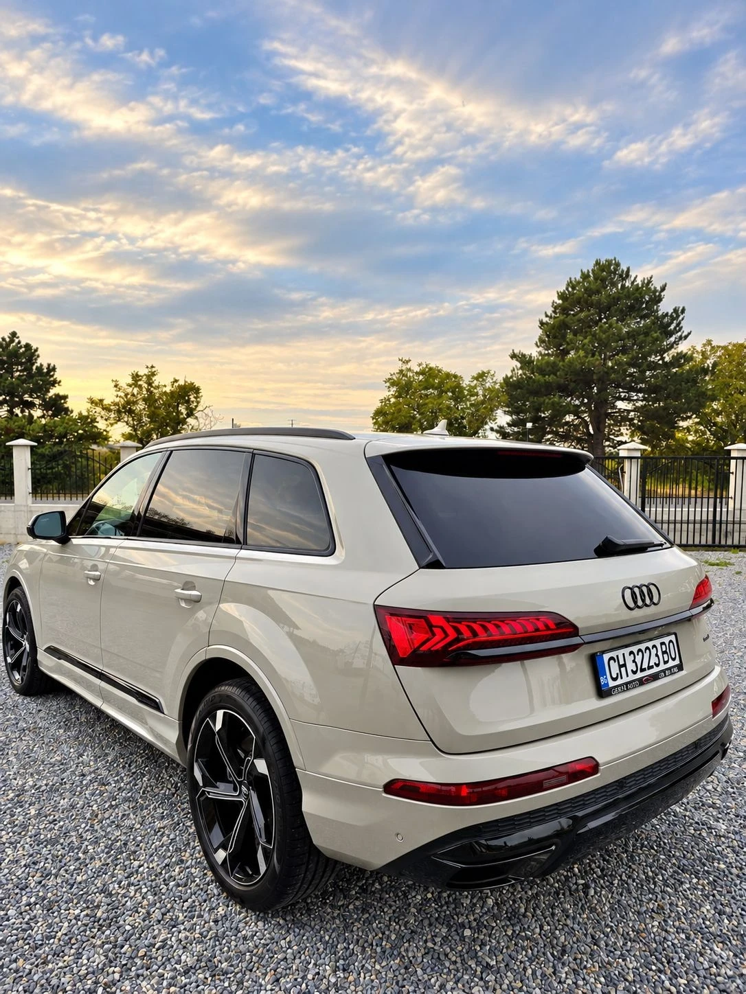 Audi Q7 Premium Plus, снимка 6 - Автомобили и джипове - 53963992