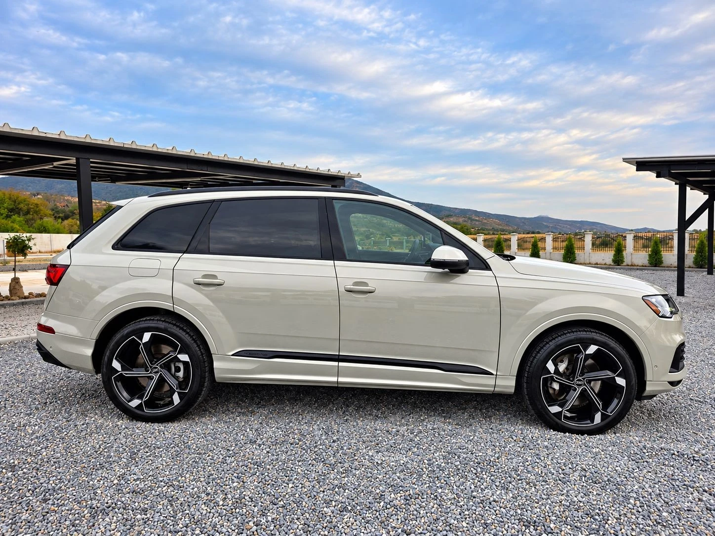 Audi Q7 Premium Plus, снимка 5 - Автомобили и джипове - 53963992