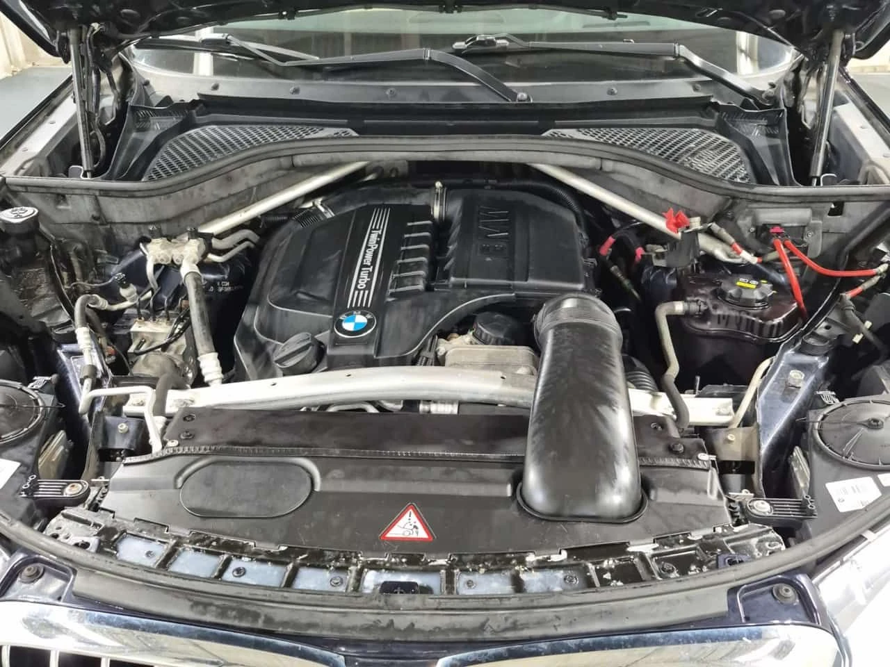 BMW X5 35i * Дигитално табло * 360 * Head Up * CARFAX * , снимка 15 - Автомобили и джипове - 54676358