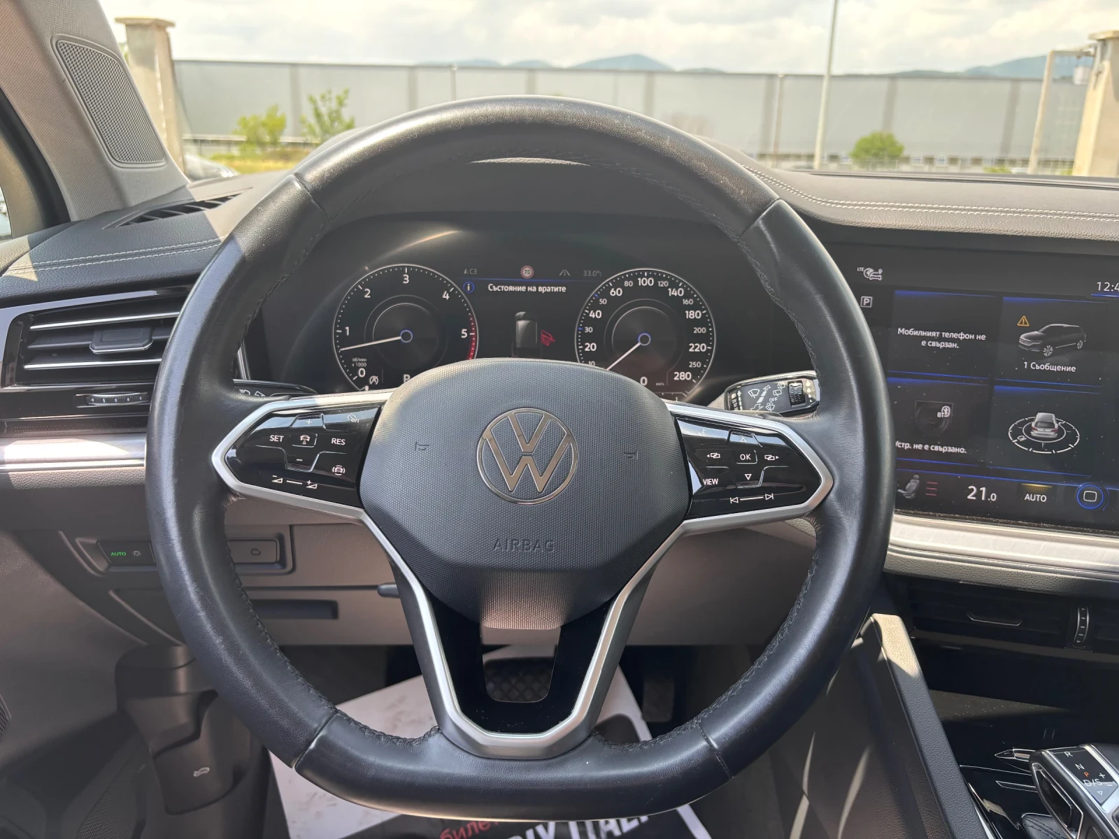 VW Touareg 3.0 TDI, снимка 14 - Автомобили и джипове - 54791395