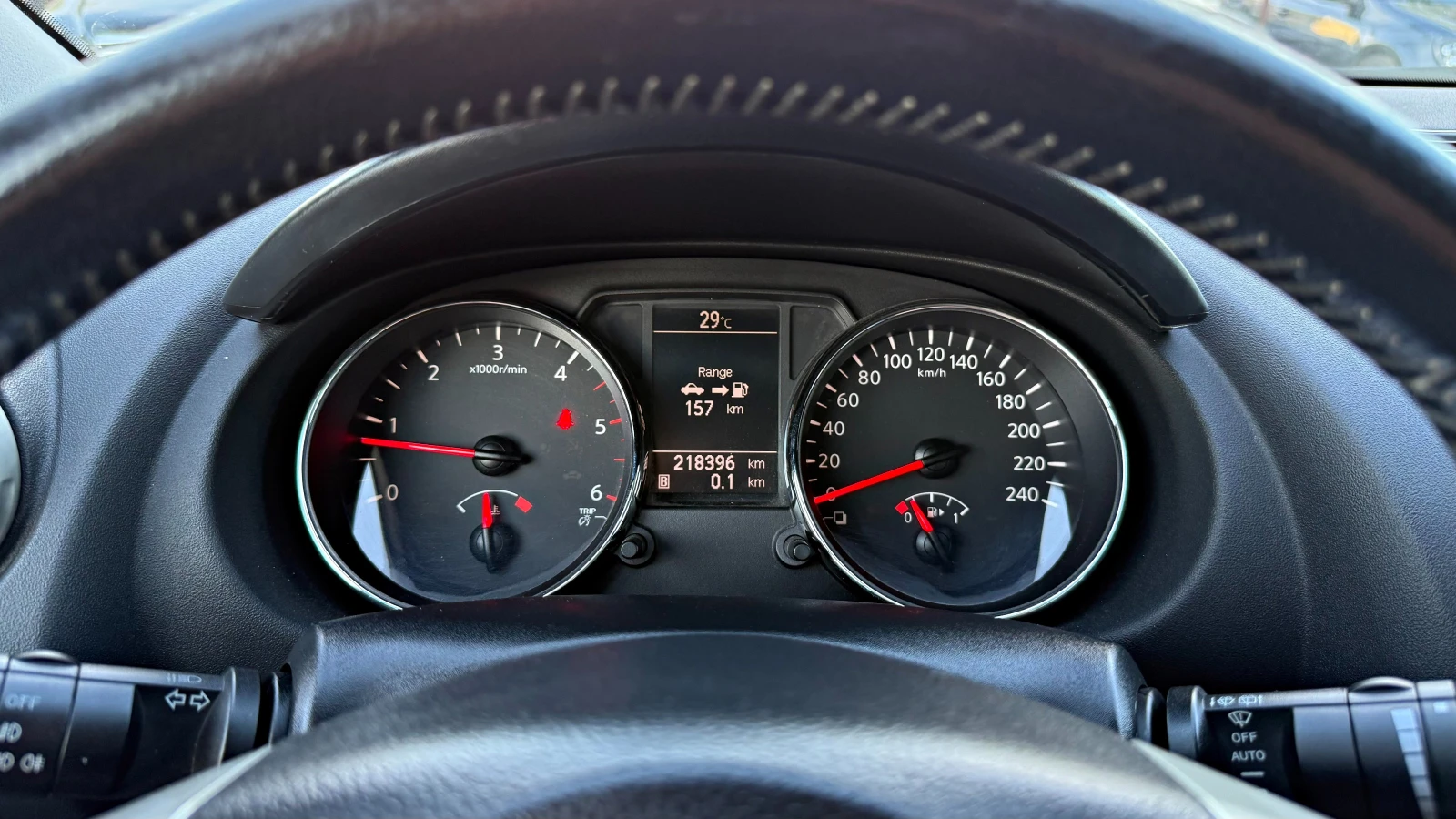 Nissan Qashqai 2.0dci 4Х4 6+ 1М ПАНОРАМА, снимка 10 - Автомобили и джипове - 54856287