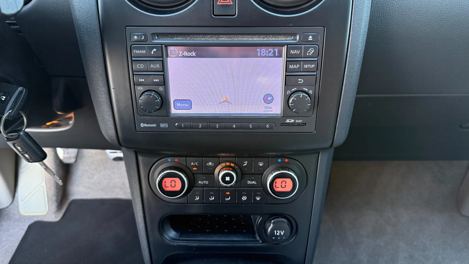 Nissan Qashqai 2.0dci 4Х4 6+ 1М ПАНОРАМА, снимка 11 - Автомобили и джипове - 54856287