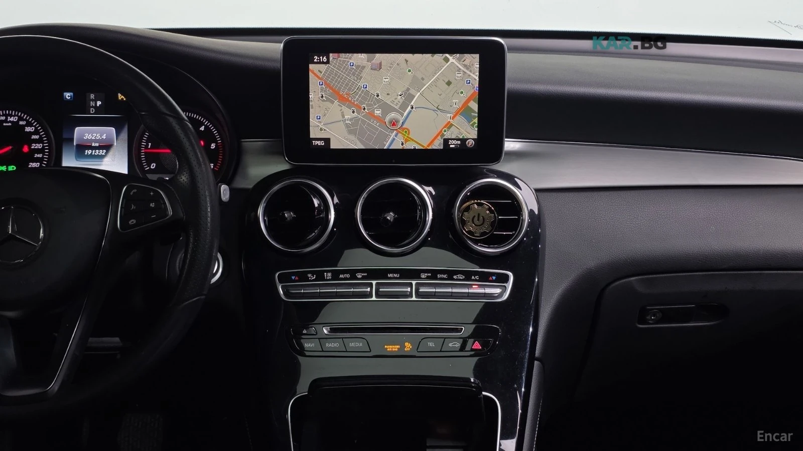 Mercedes-Benz GLC 220d 4MATIC* КОЖА* ПАНО* НАВИ, снимка 11 - Автомобили и джипове - 55064661