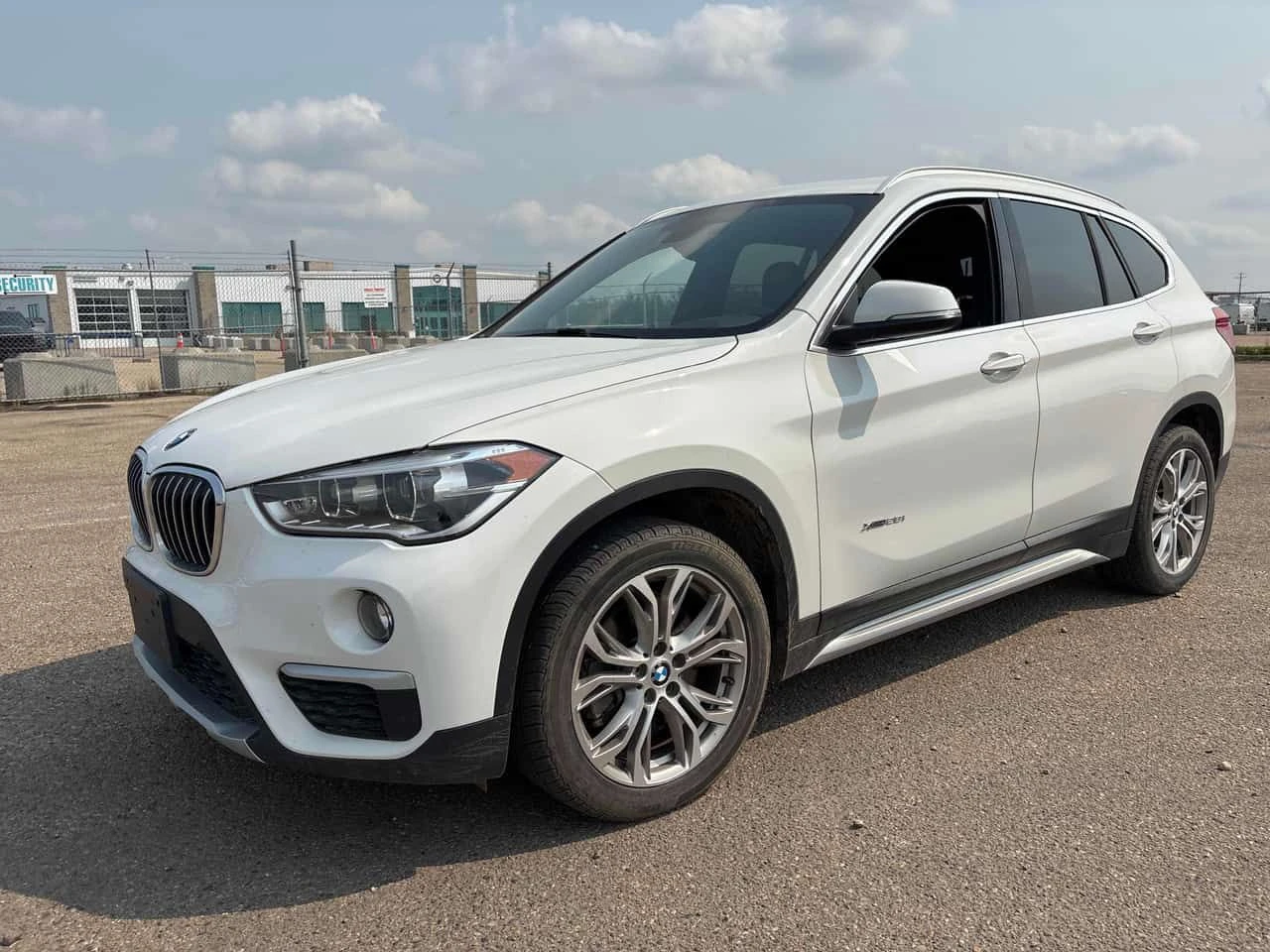 BMW X1 * xDrive28i * CARFAX * БЕЗ ПЪРВОНАЧАЛНА ВНОСКА