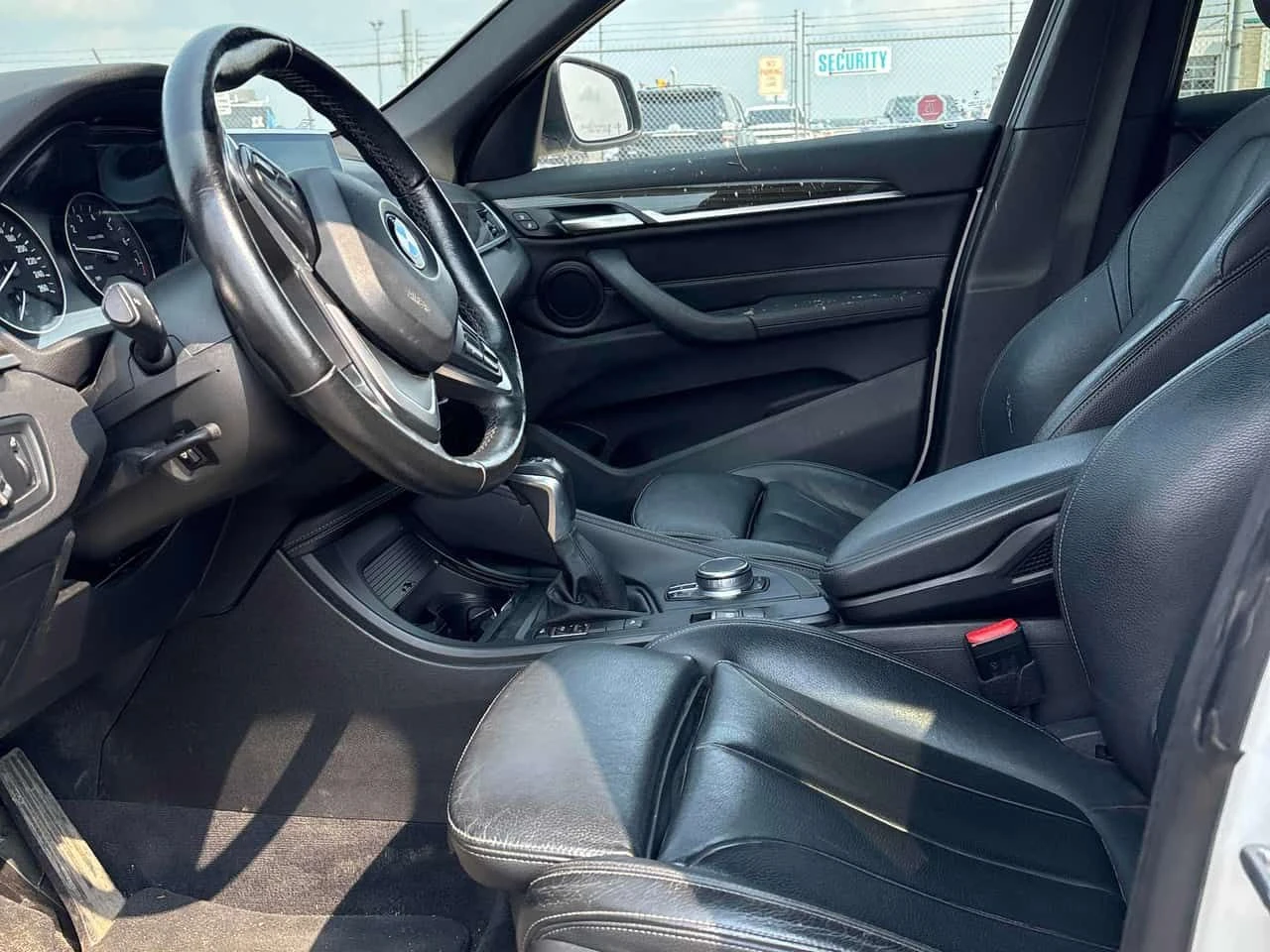 BMW X1 * xDrive28i * CARFAX * БЕЗ ПЪРВОНАЧАЛНА ВНОСКА, снимка 5 - Автомобили и джипове - 55650271